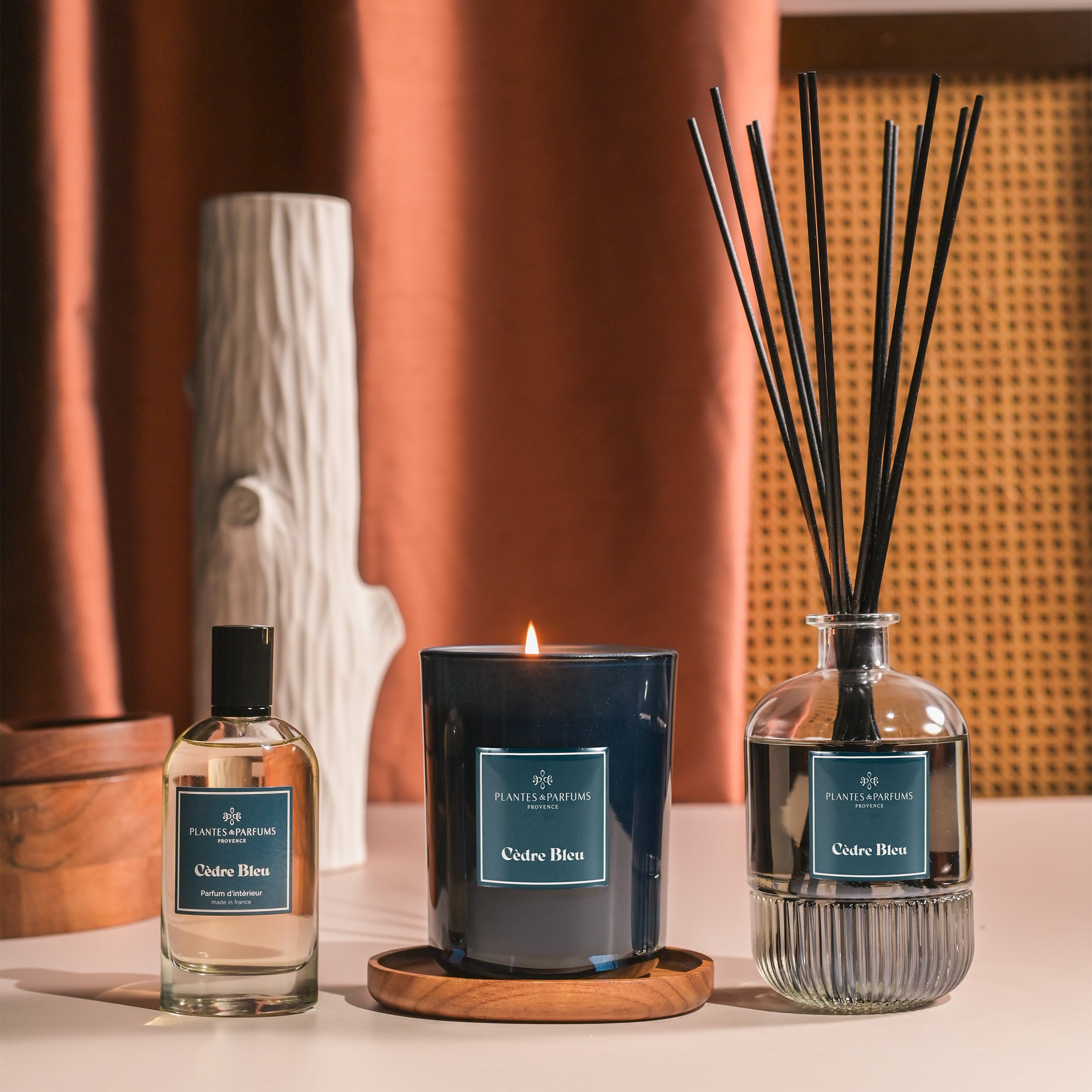 Cèdre Bleu Bougie Parfumée 420g